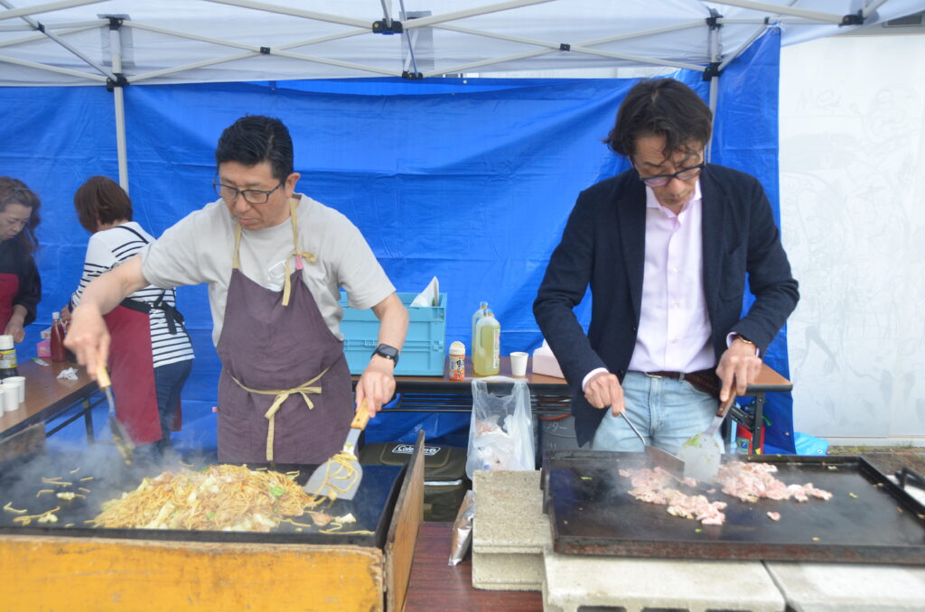 やきそば食堂1